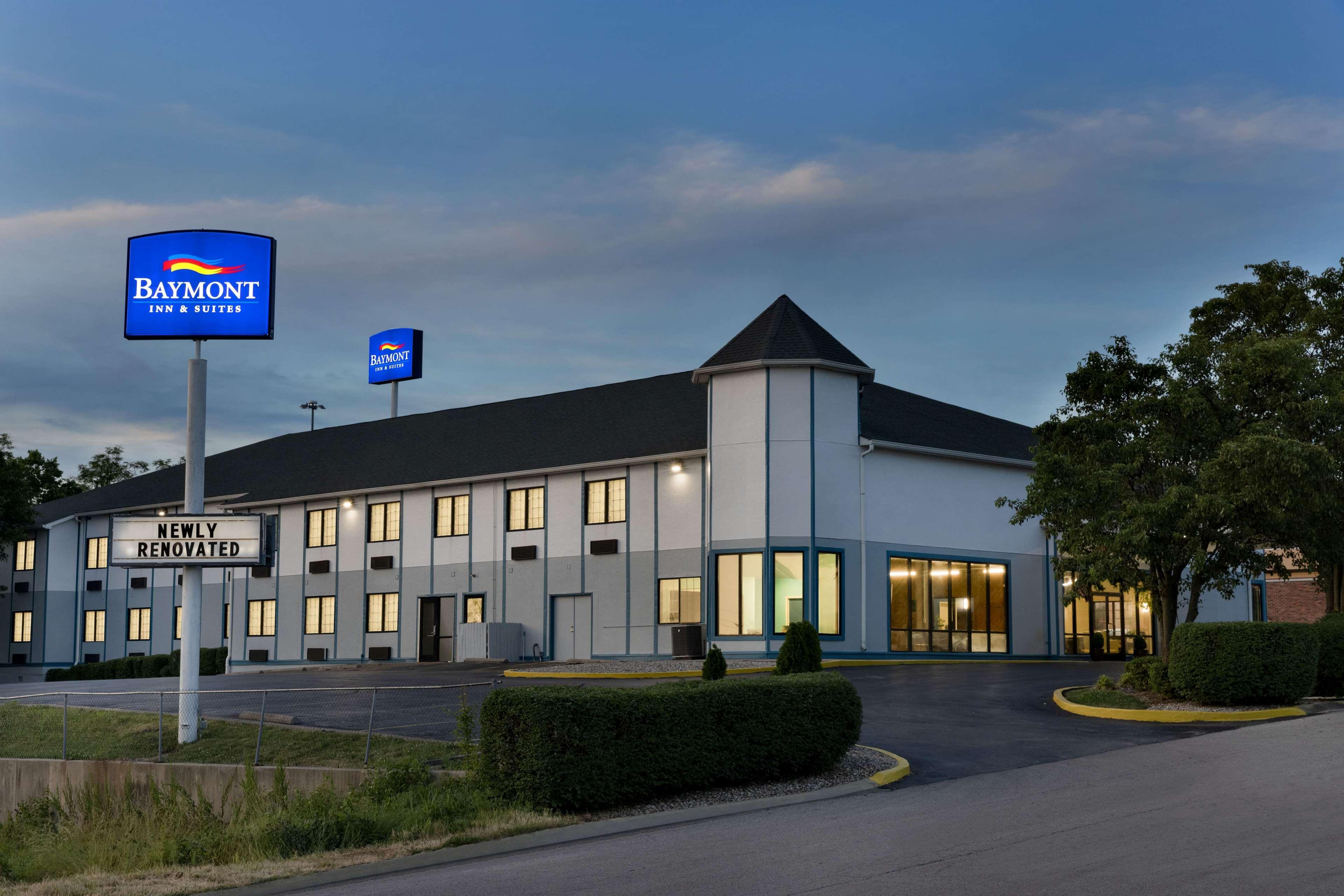 Baymont By Wyndham Winchester Exterior photo